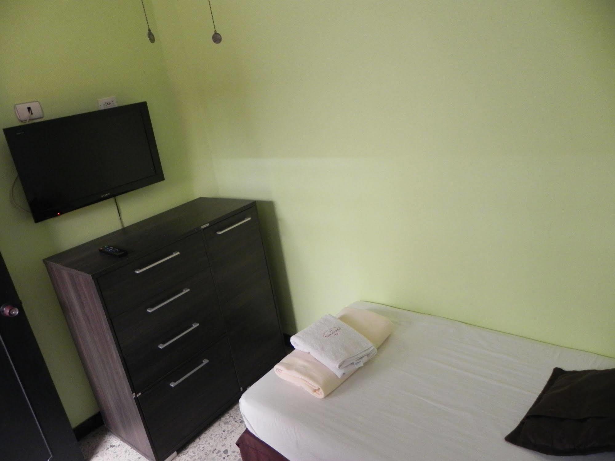 Hostal Tamarindo Inn Medellín Esterno foto