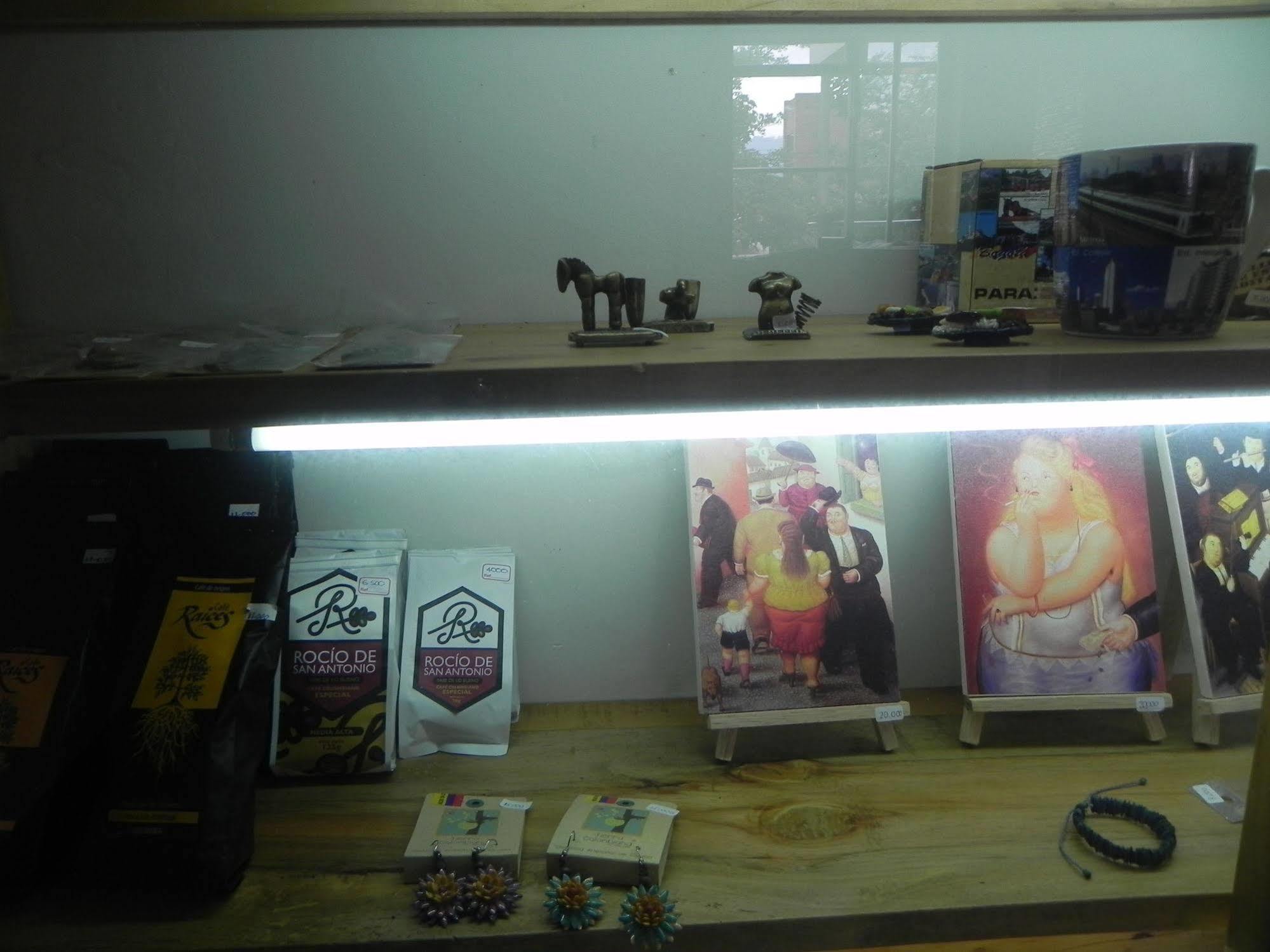 Hostal Tamarindo Inn Medellín Esterno foto